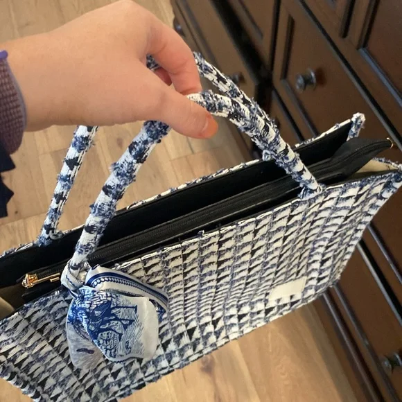 Stylish Blue, Black, and White Houndstooth Women's Bag - Picture 4 of 7